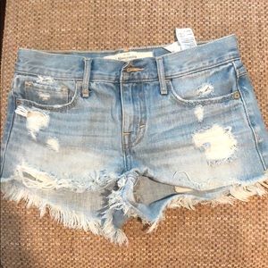Light wash jean short